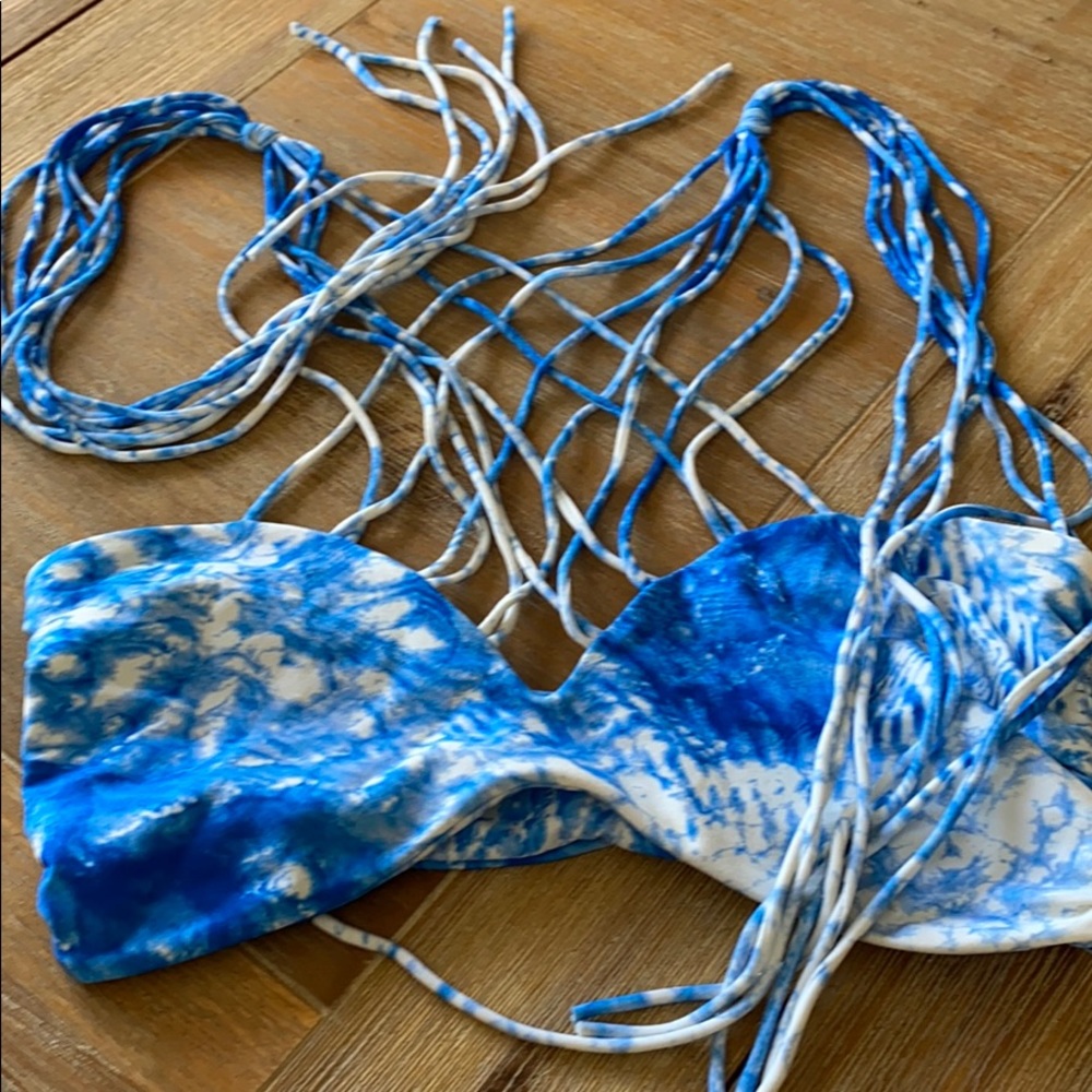Mikoh Kahala EUC Bikini Top